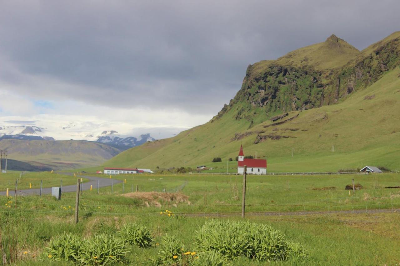 Prestshús 2 Guesthouse Vík Eksteriør billede