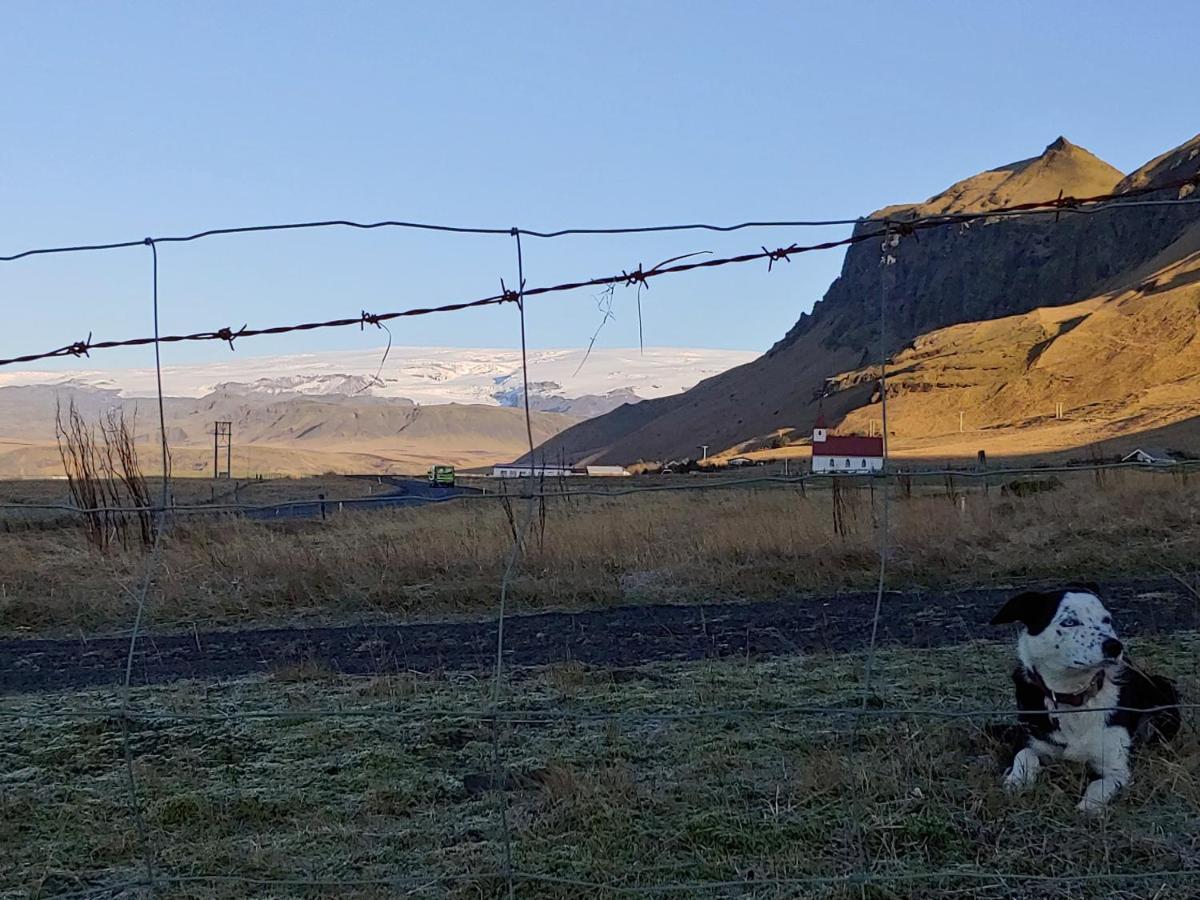 Prestshús 2 Guesthouse Vík Eksteriør billede